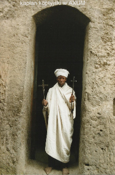 kaplan koptyjski w AXUM,Lalibela,Axum,kosciol koptyjski,