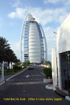 Dubaj,dom towarowy z wyciągiem narciarskim,hotel burj al arab,hotel żagiel,dubaj,abu dabi,hotel emirates palace,wieżowce, najwyższy budynek świata,